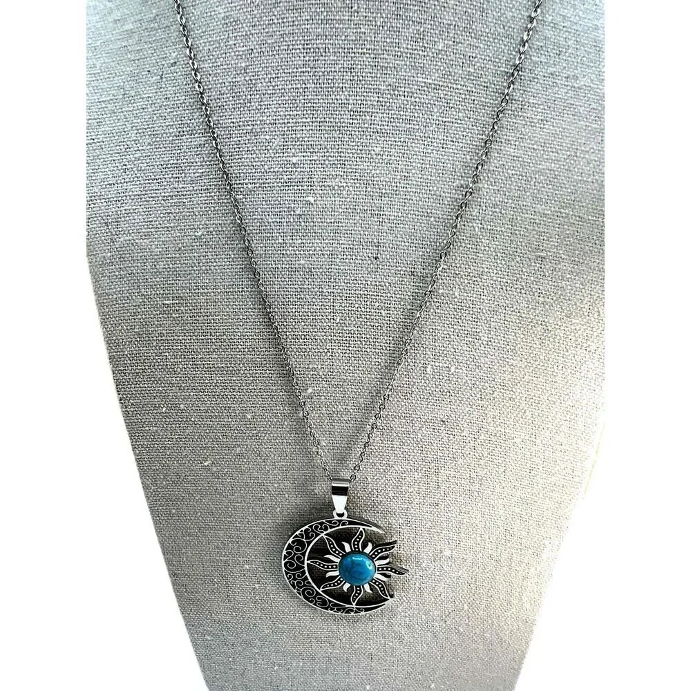 NEW Faux Turquoise Silver Chain Sun And Moon Pendant Necklace - Picture 2 of 9
